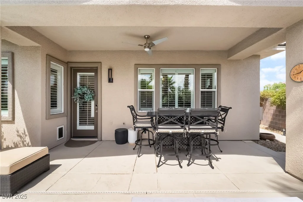 10457 Abbotsbury, Las Vegas, NV 89135