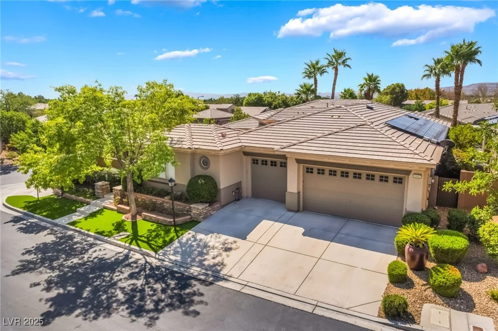 10457 Abbotsbury, Las Vegas, NV 89135