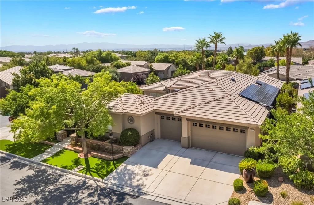 10457 Abbotsbury, Las Vegas, NV 89135