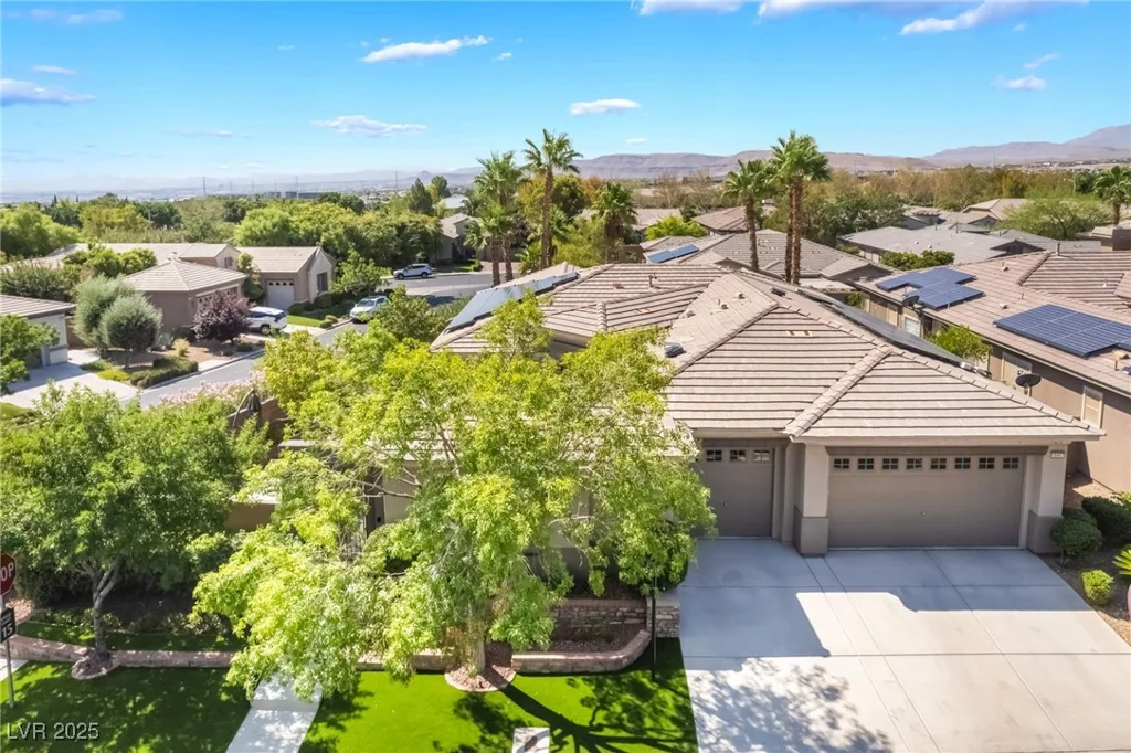 10457 Abbotsbury, Las Vegas, NV 89135