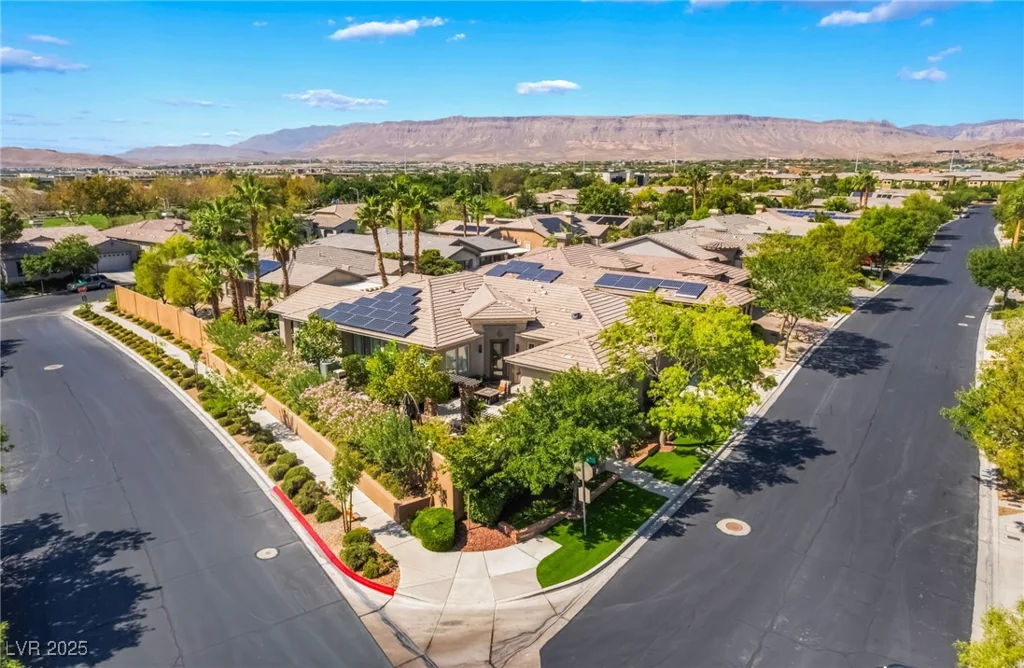 10457 Abbotsbury, Las Vegas, NV 89135