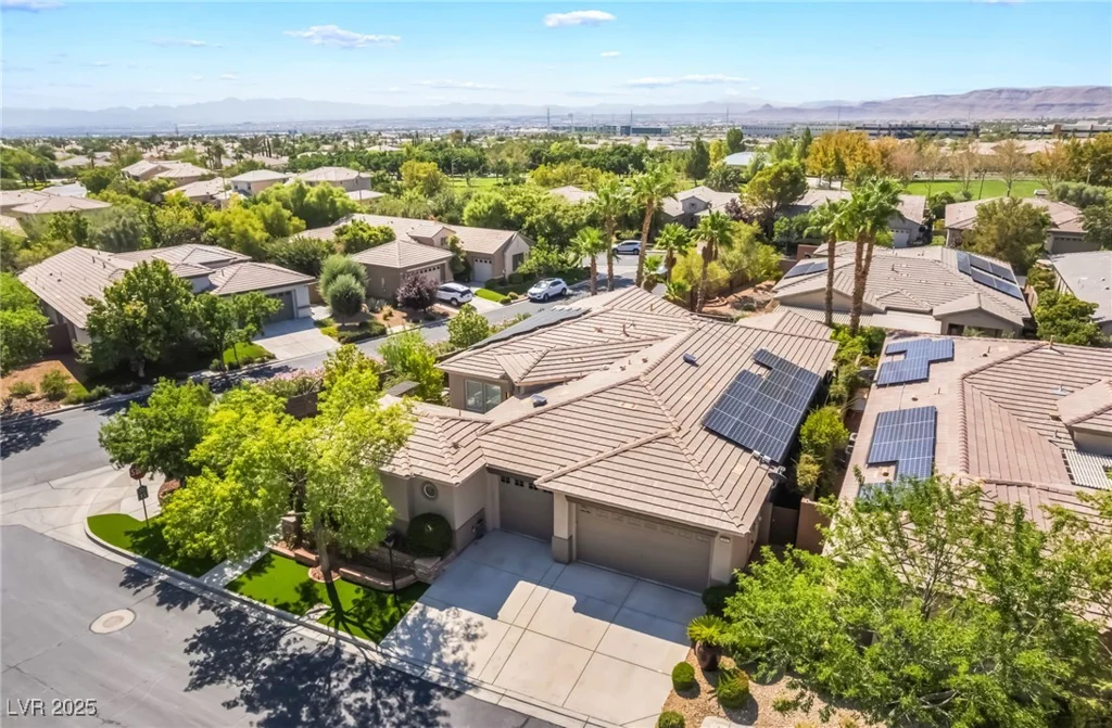 10457 Abbotsbury, Las Vegas, NV 89135