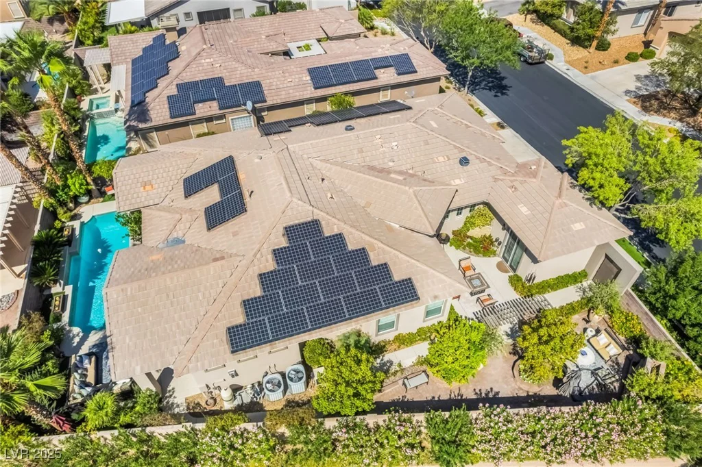 10457 Abbotsbury, Las Vegas, NV 89135