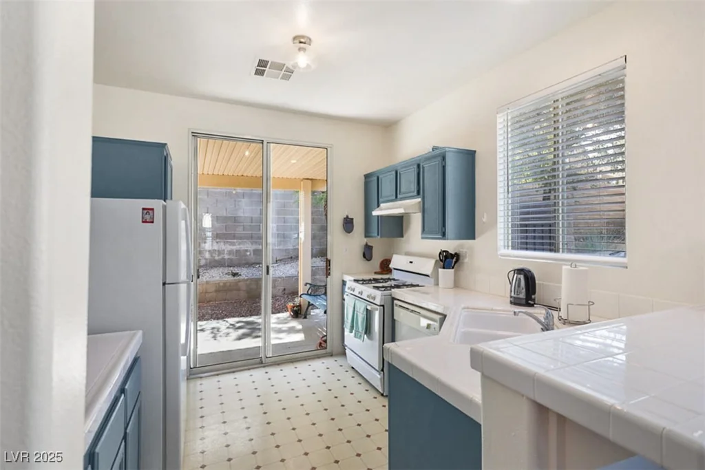10341 Pompei, Las Vegas, NV 89144