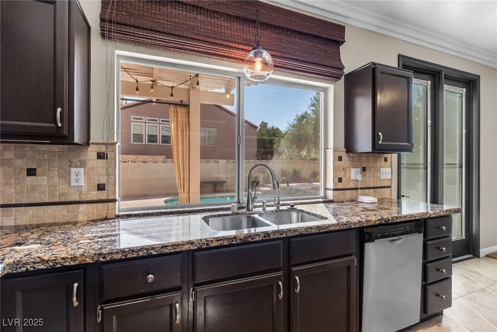 20 Lantern Glow, Henderson, NV 89074