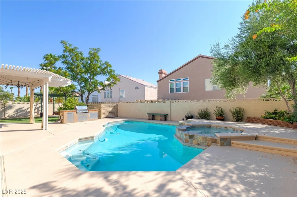 20 Lantern Glow, Henderson, NV 89074