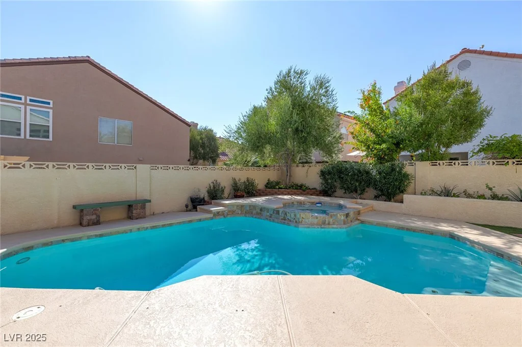 20 Lantern Glow, Henderson, NV 89074