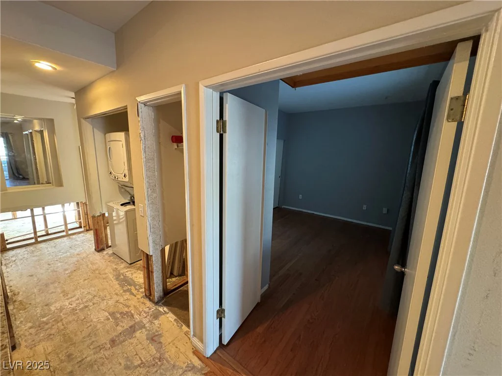 5415 Harmon, Las Vegas, NV 89103