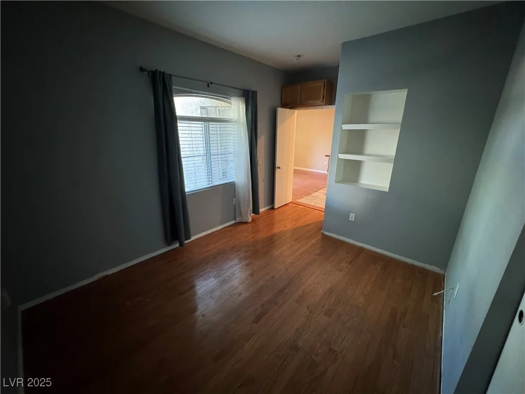 5415 Harmon, Las Vegas, NV 89103