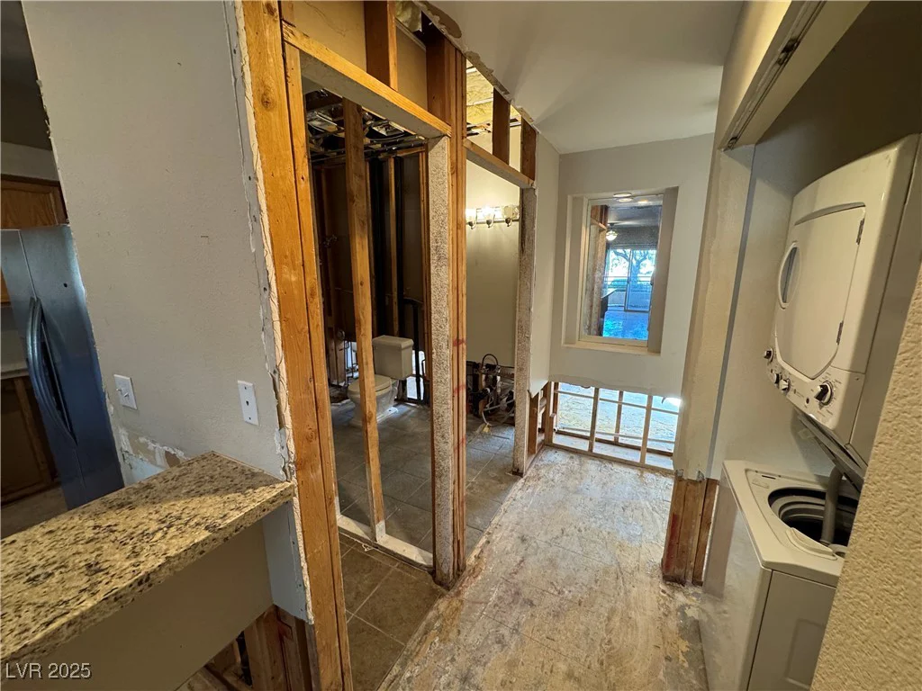 5415 Harmon, Las Vegas, NV 89103