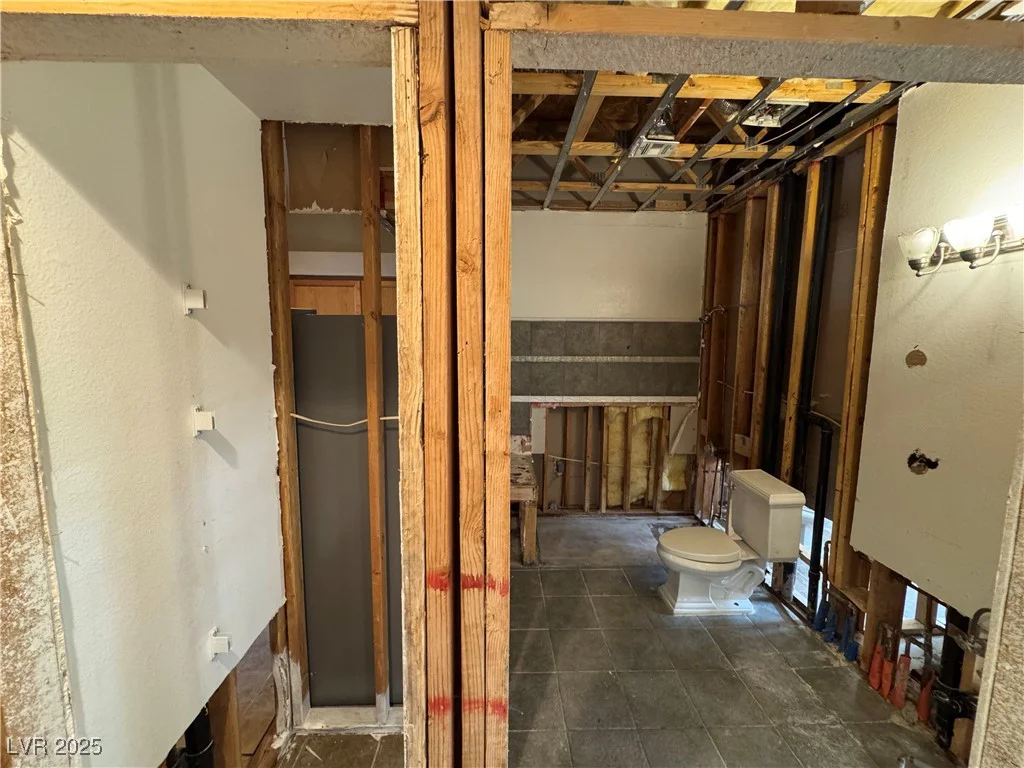 5415 Harmon, Las Vegas, NV 89103
