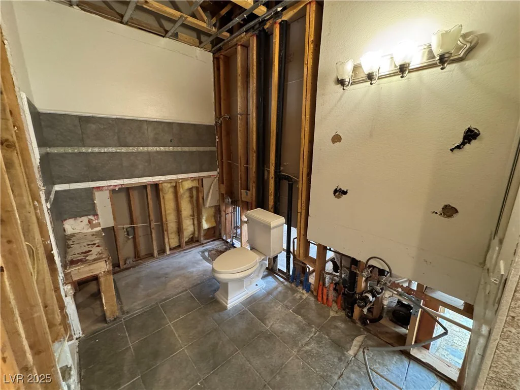 5415 Harmon, Las Vegas, NV 89103