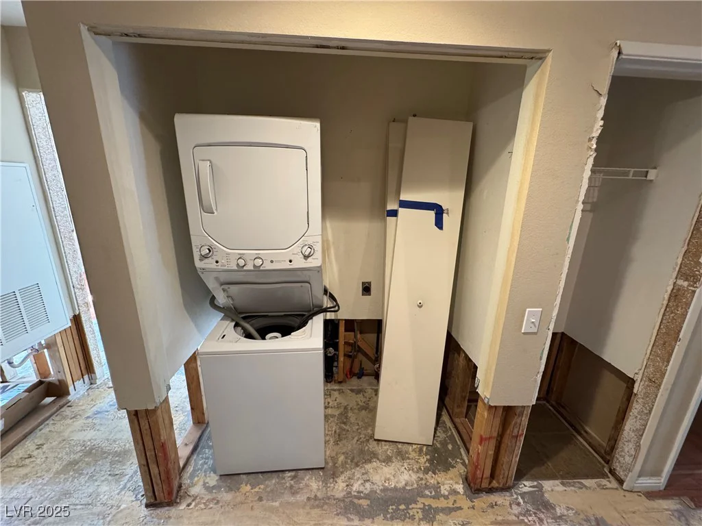 5415 Harmon, Las Vegas, NV 89103