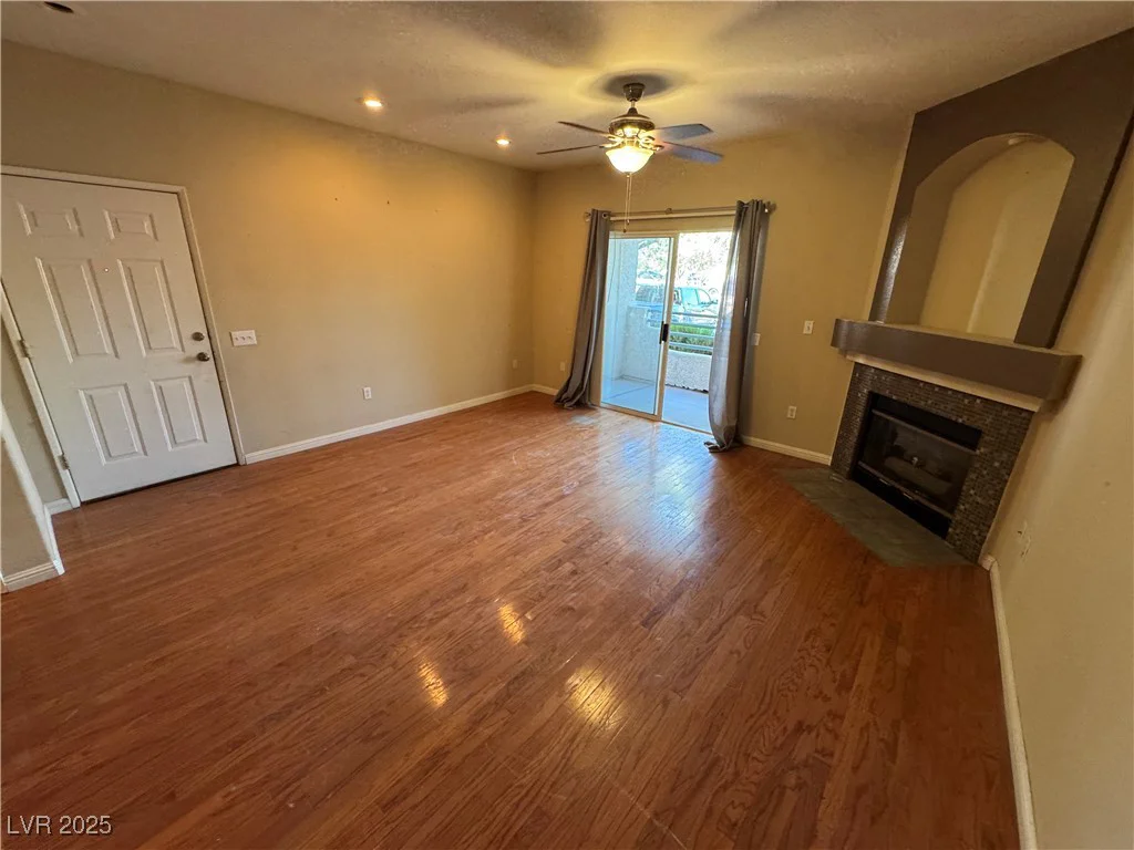 5415 Harmon, Las Vegas, NV 89103