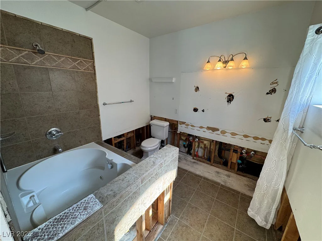5415 Harmon, Las Vegas, NV 89103