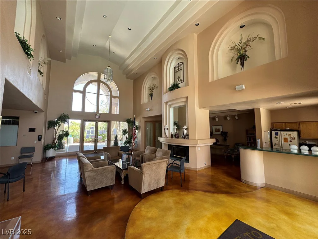 5415 Harmon, Las Vegas, NV 89103
