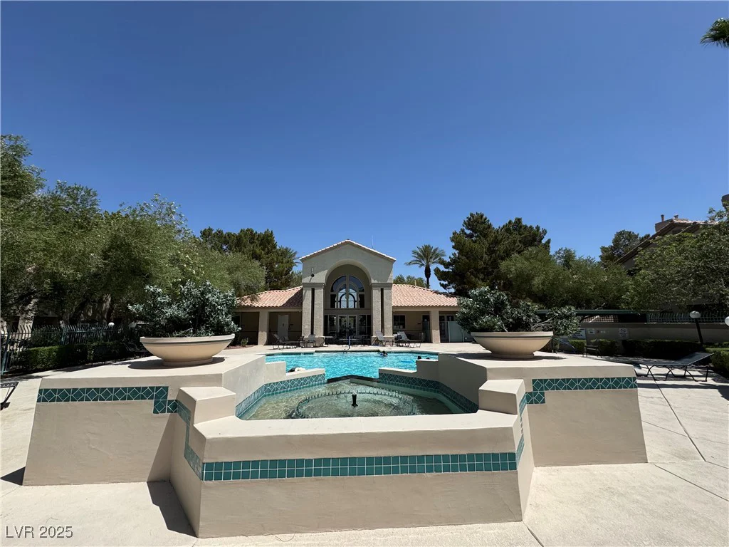 5415 Harmon, Las Vegas, NV 89103
