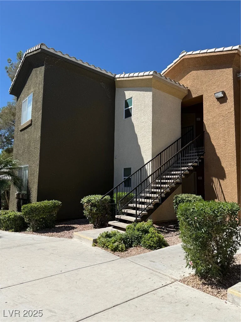 8400 Charleston, Las Vegas, NV 89117