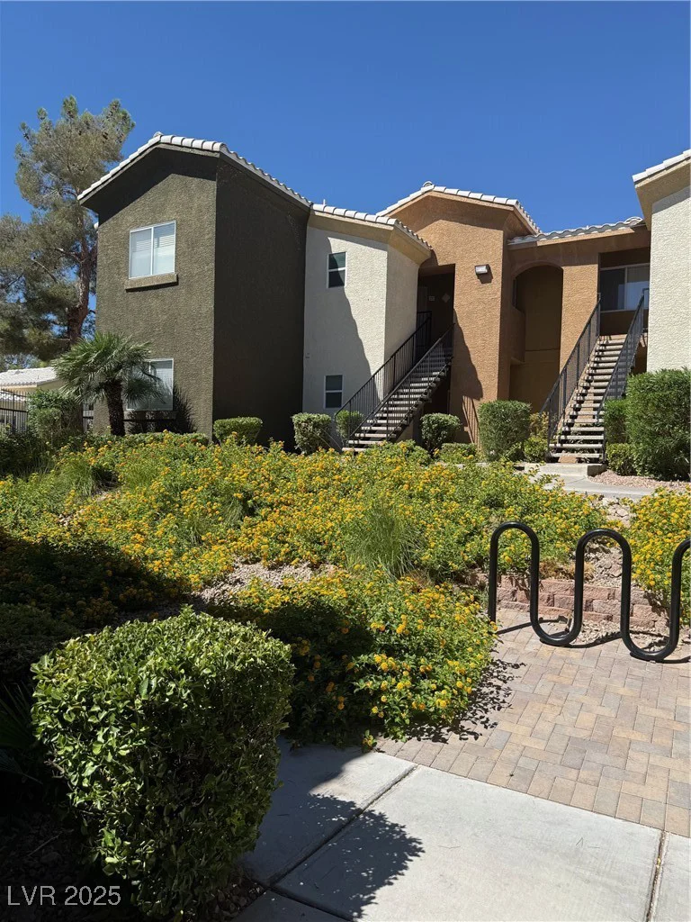 8400 Charleston, Las Vegas, NV 89117