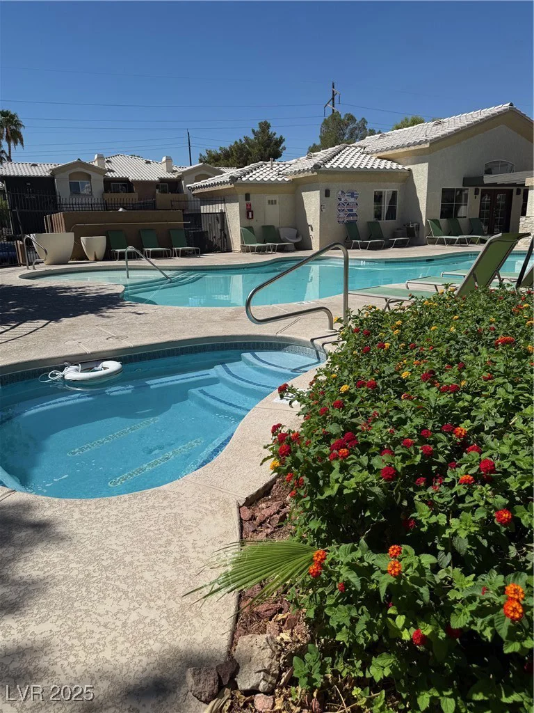 8400 Charleston, Las Vegas, NV 89117