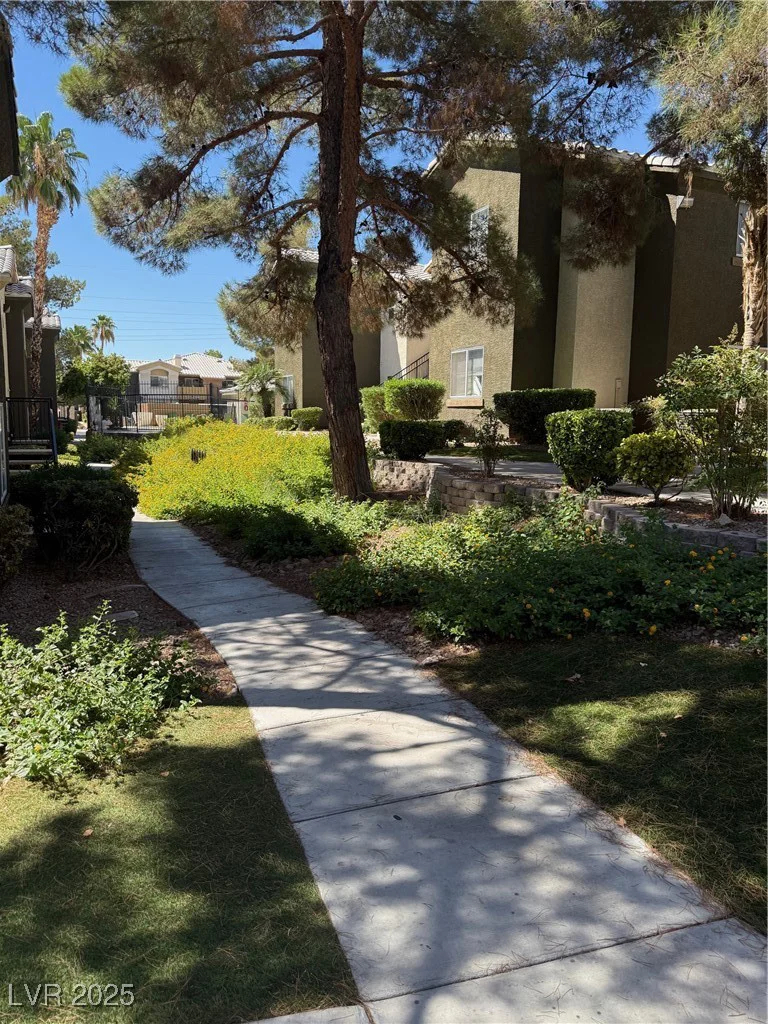 8400 Charleston, Las Vegas, NV 89117