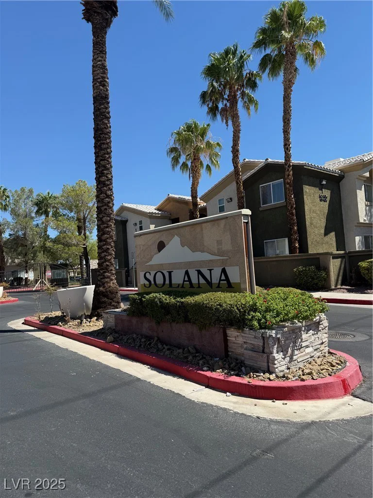 8400 Charleston, Las Vegas, NV 89117