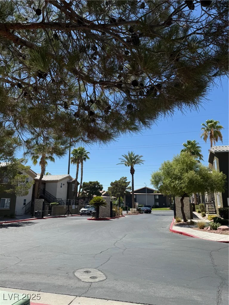 8400 Charleston, Las Vegas, NV 89117