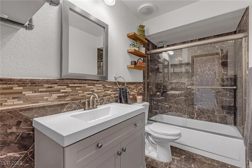5321 Durango, Las Vegas, NV 89149