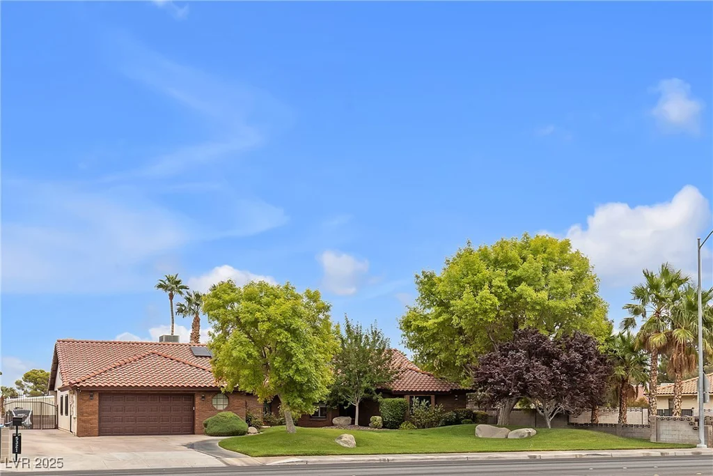 5321 Durango, Las Vegas, NV 89149