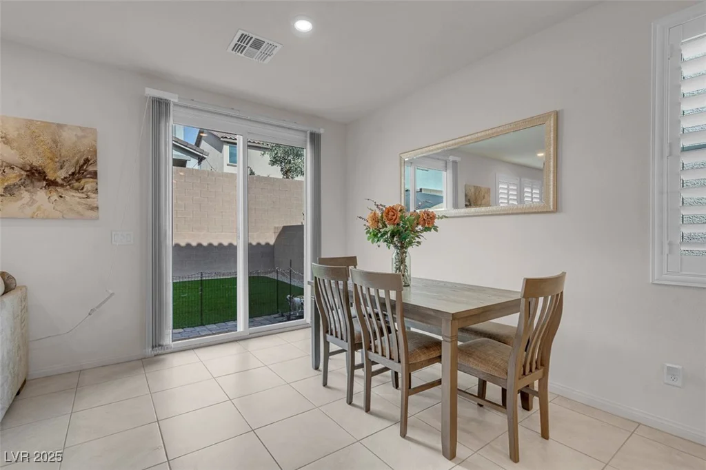 3739 Rabbit Hollow, Las Vegas, NV 89129