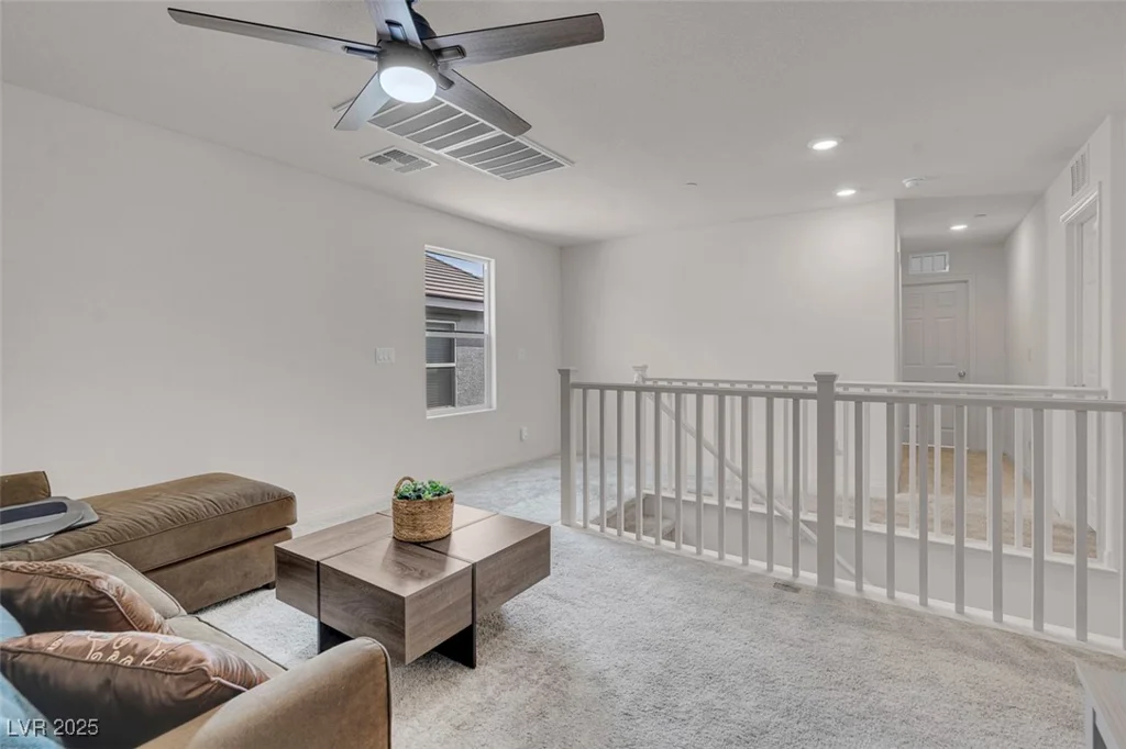 3739 Rabbit Hollow, Las Vegas, NV 89129