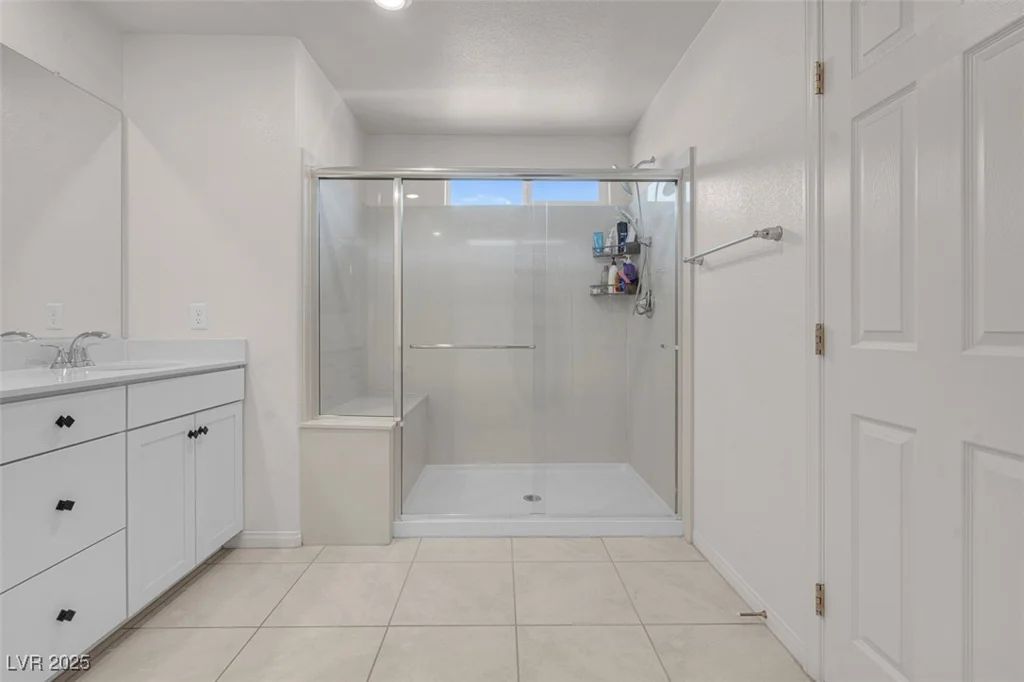 3739 Rabbit Hollow, Las Vegas, NV 89129
