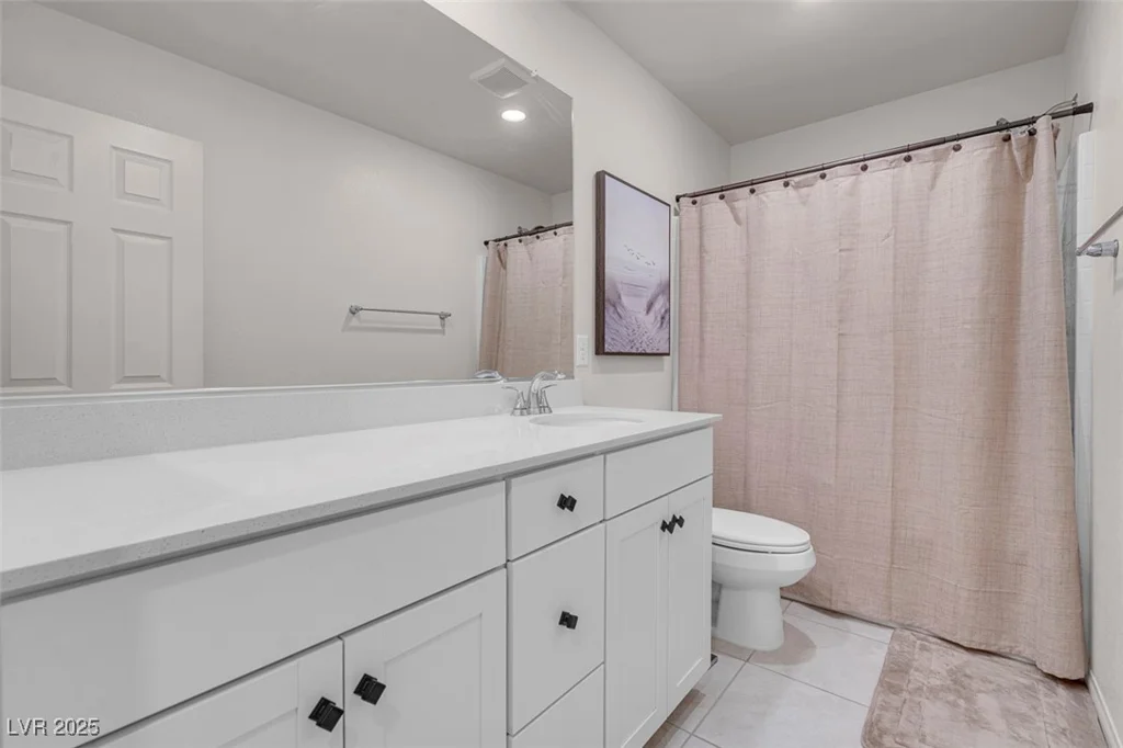 3739 Rabbit Hollow, Las Vegas, NV 89129