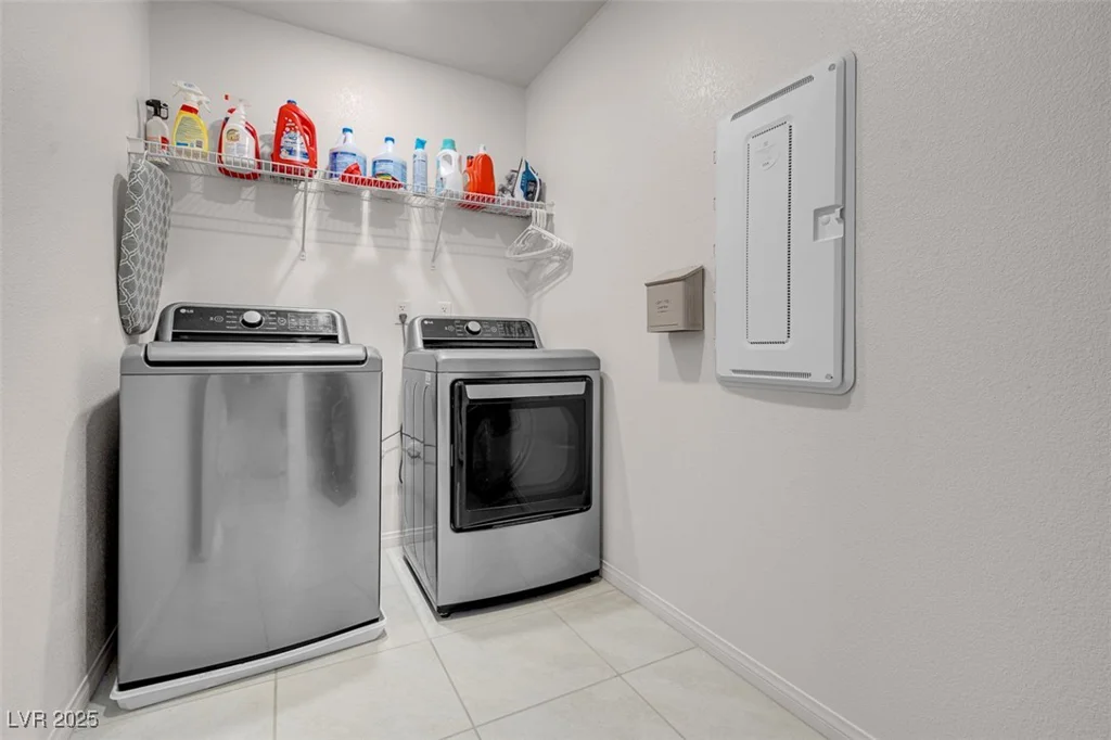 3739 Rabbit Hollow, Las Vegas, NV 89129