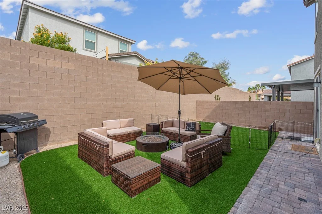3739 Rabbit Hollow, Las Vegas, NV 89129