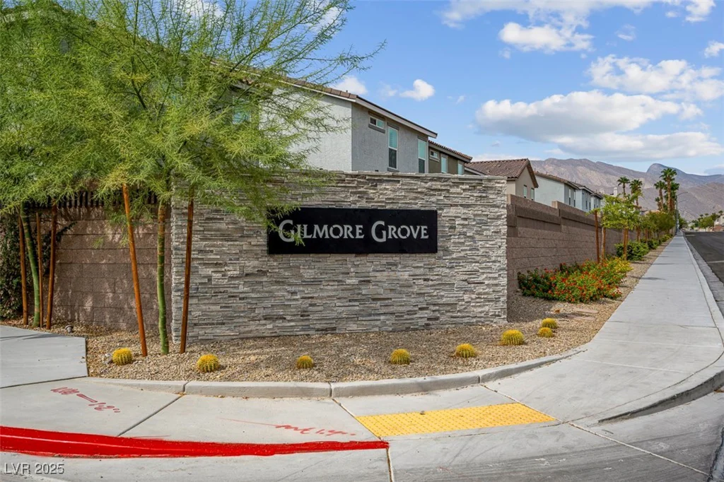 3739 Rabbit Hollow, Las Vegas, NV 89129