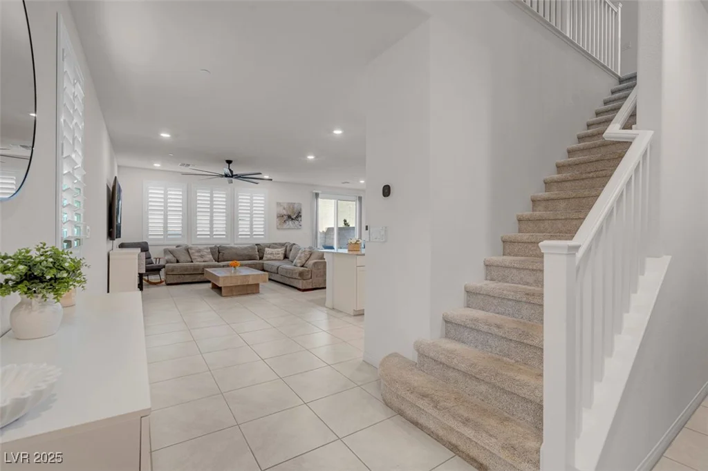 3739 Rabbit Hollow, Las Vegas, NV 89129