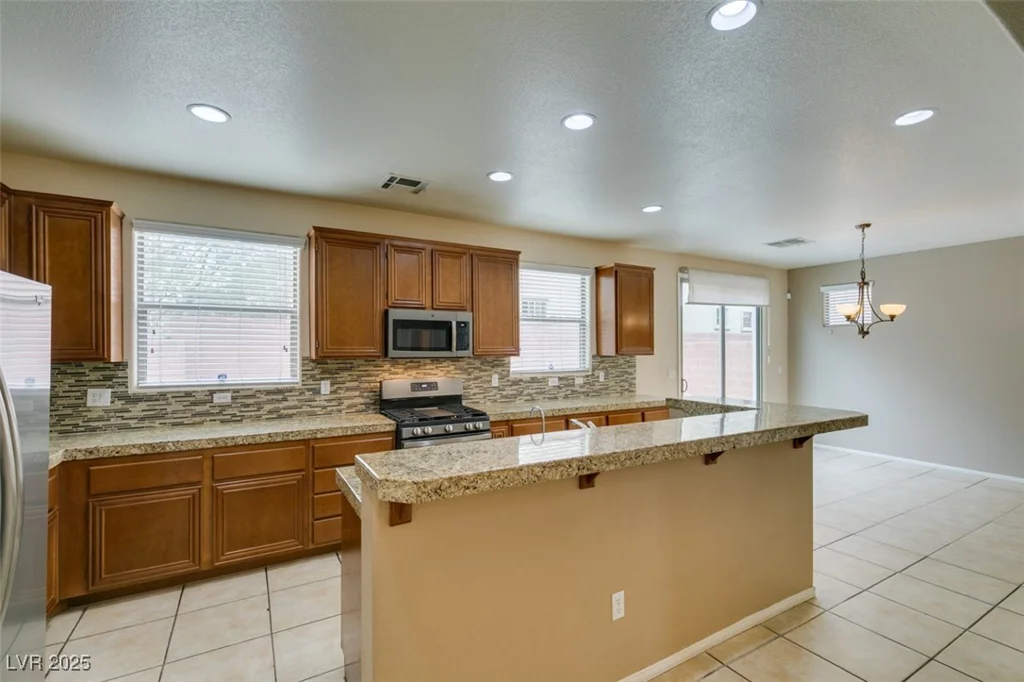 6067 Doroca, Las Vegas, NV 89148