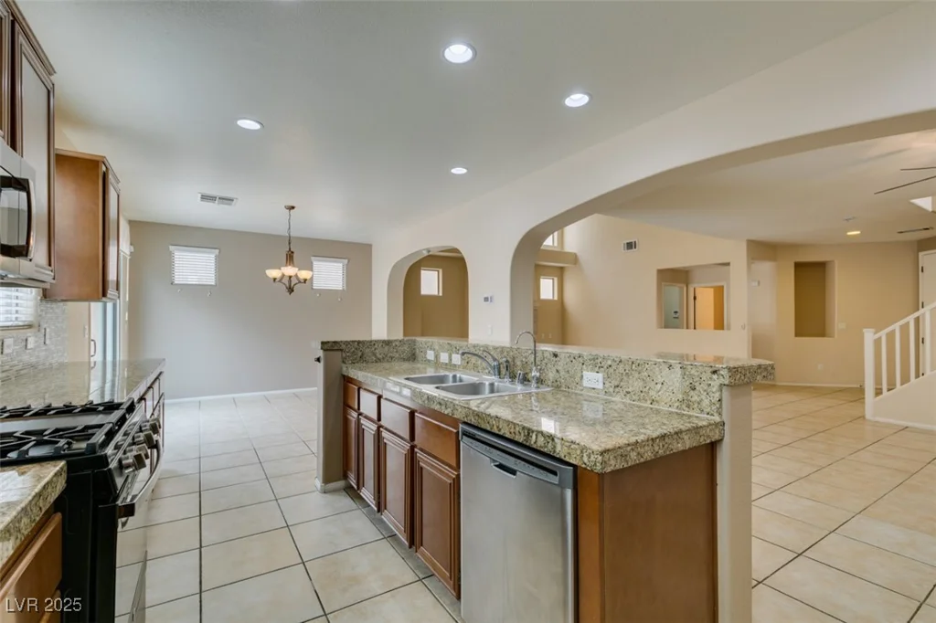 6067 Doroca, Las Vegas, NV 89148