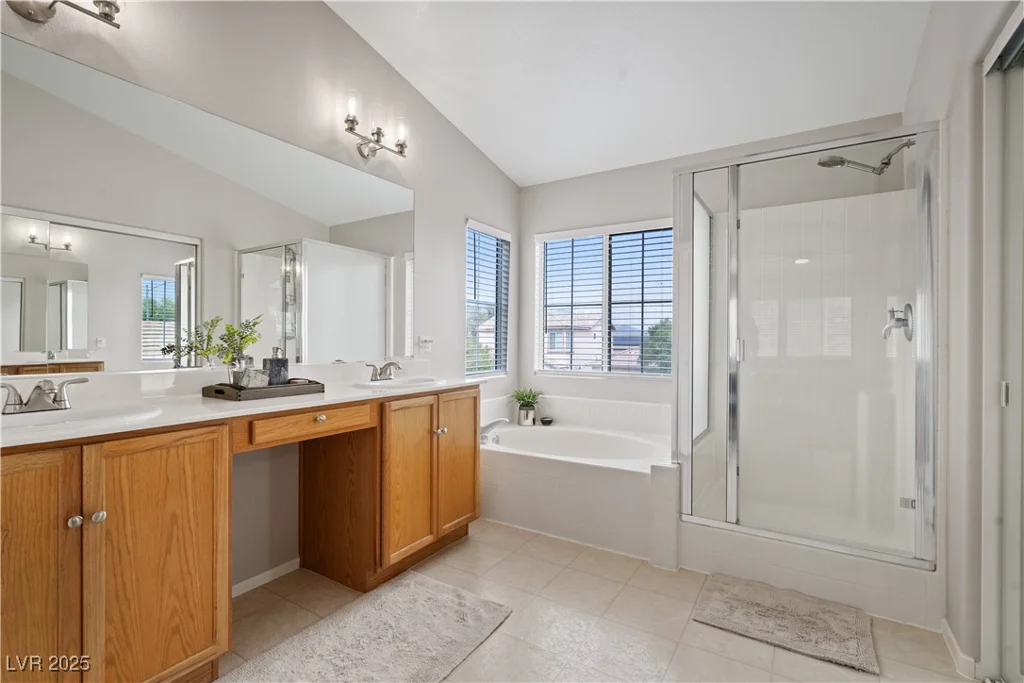 9807 Red Deer, Las Vegas, NV 89143