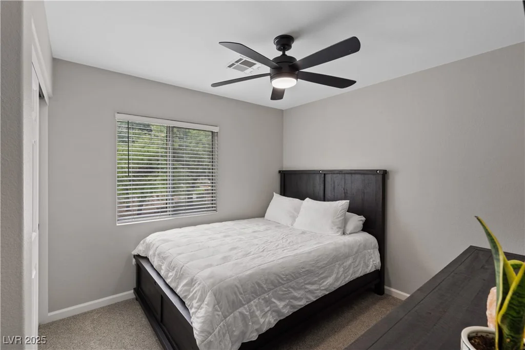 9807 Red Deer, Las Vegas, NV 89143
