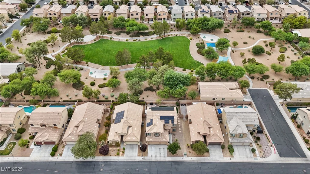 9807 Red Deer, Las Vegas, NV 89143