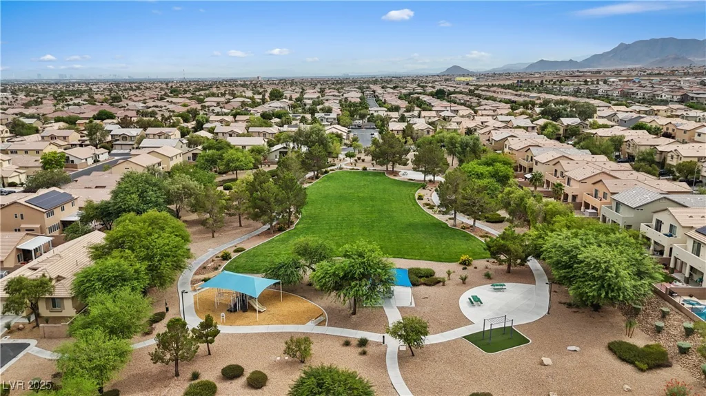 9807 Red Deer, Las Vegas, NV 89143