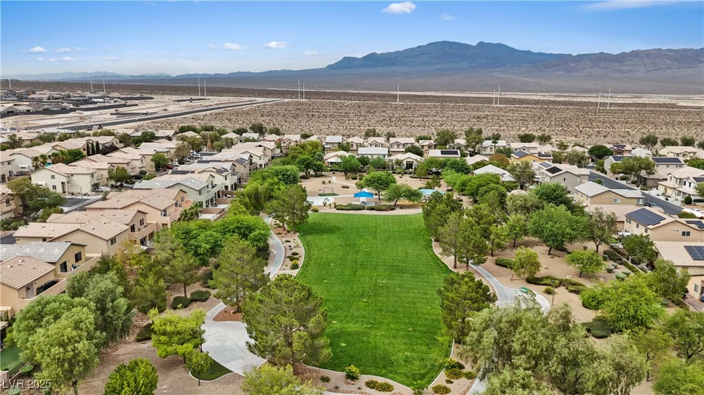 9807 Red Deer, Las Vegas, NV 89143