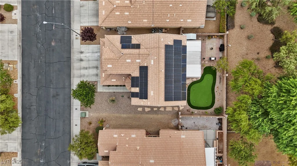 9807 Red Deer, Las Vegas, NV 89143