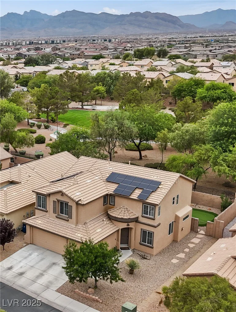 9807 Red Deer, Las Vegas, NV 89143