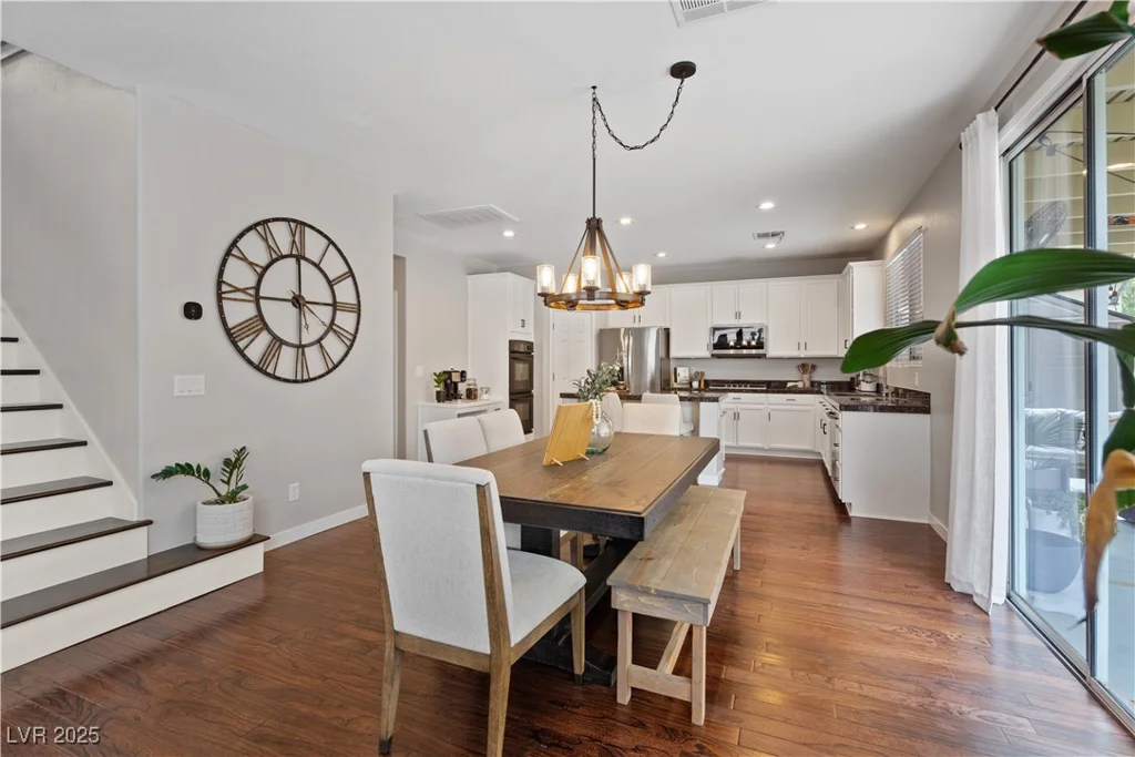 9807 Red Deer, Las Vegas, NV 89143