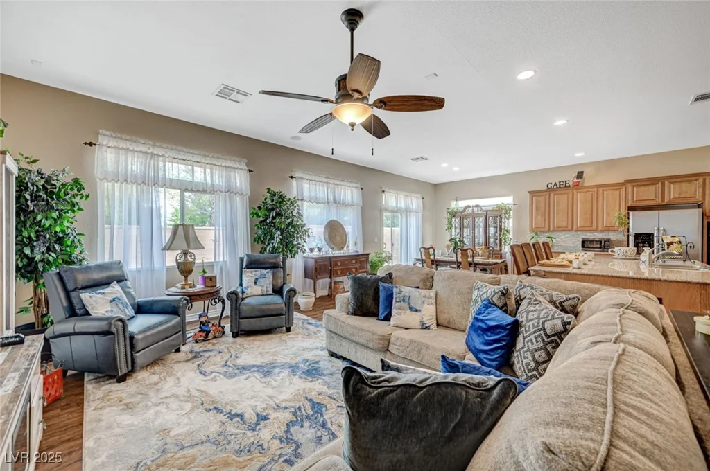 5698 Hoptree, Pahrump, NV 89061
