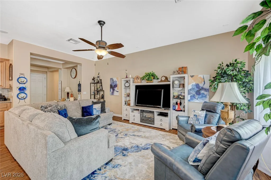 5698 Hoptree, Pahrump, NV 89061