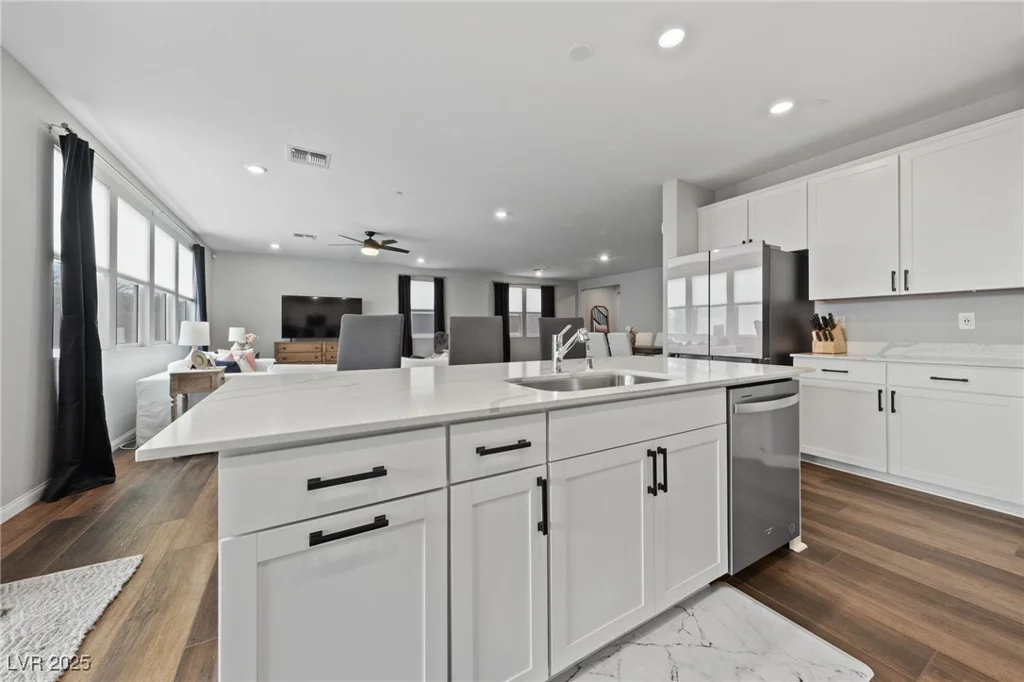 6915 Elysian Valley, Las Vegas, NV 89113